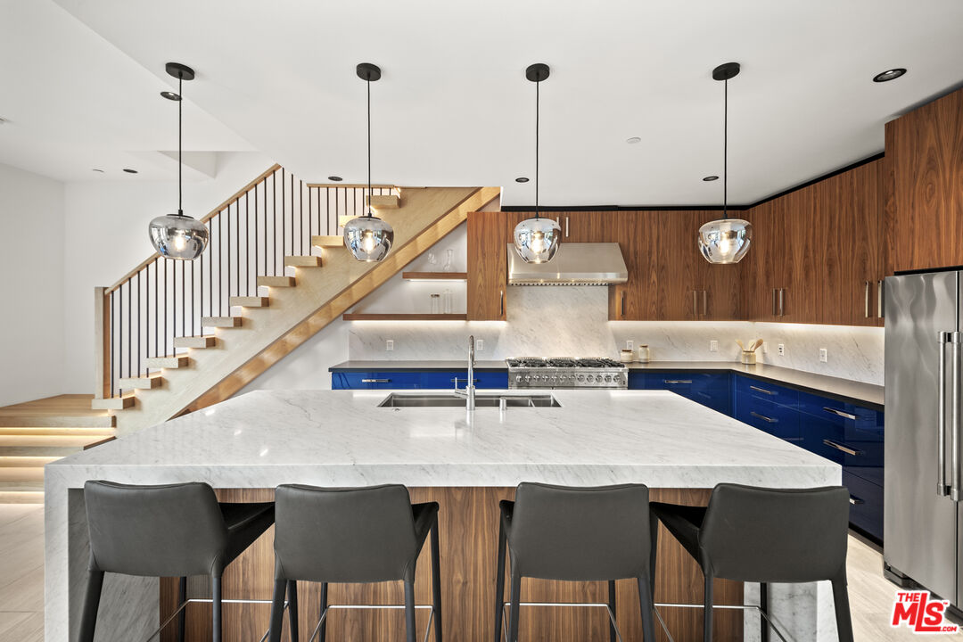 212 Bay Street, Unit 102 Santa Monica, CA 90405 - Photo 30 of 43