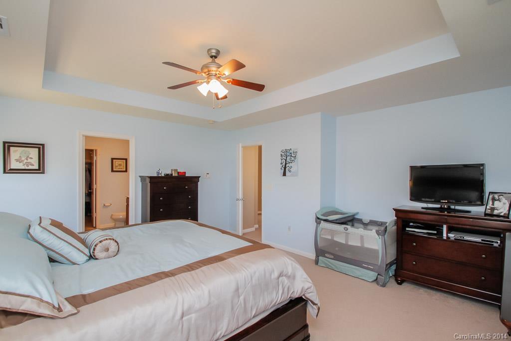 6510 Ridgeview Commons Drive Charlotte, NC 28269 - Photo 13 of 24 Gallery Image 13