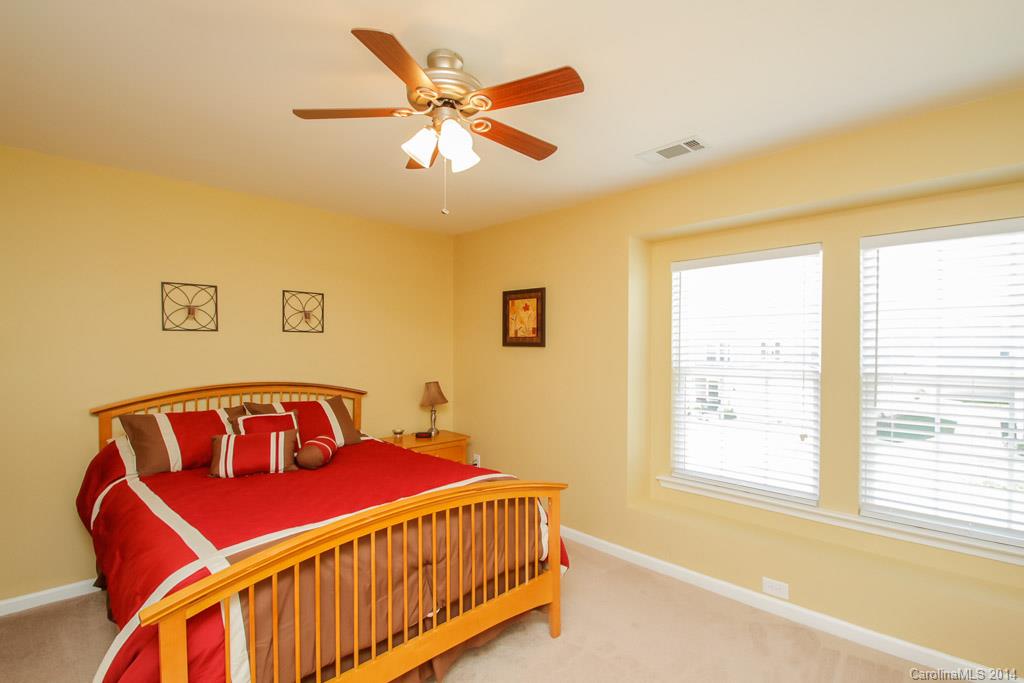 6510 Ridgeview Commons Drive Charlotte, NC 28269 - Photo 15 of 24 Gallery Image 15