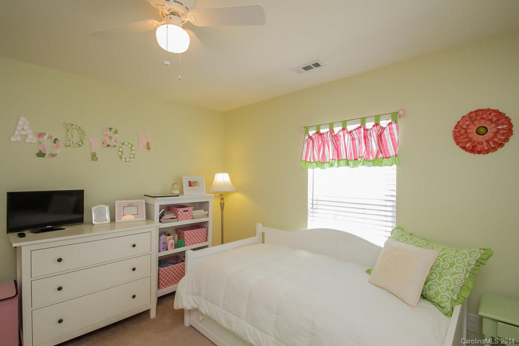 6510 Ridgeview Commons Drive Charlotte, NC 28269 - Photo 17 of 24 Gallery Image 17