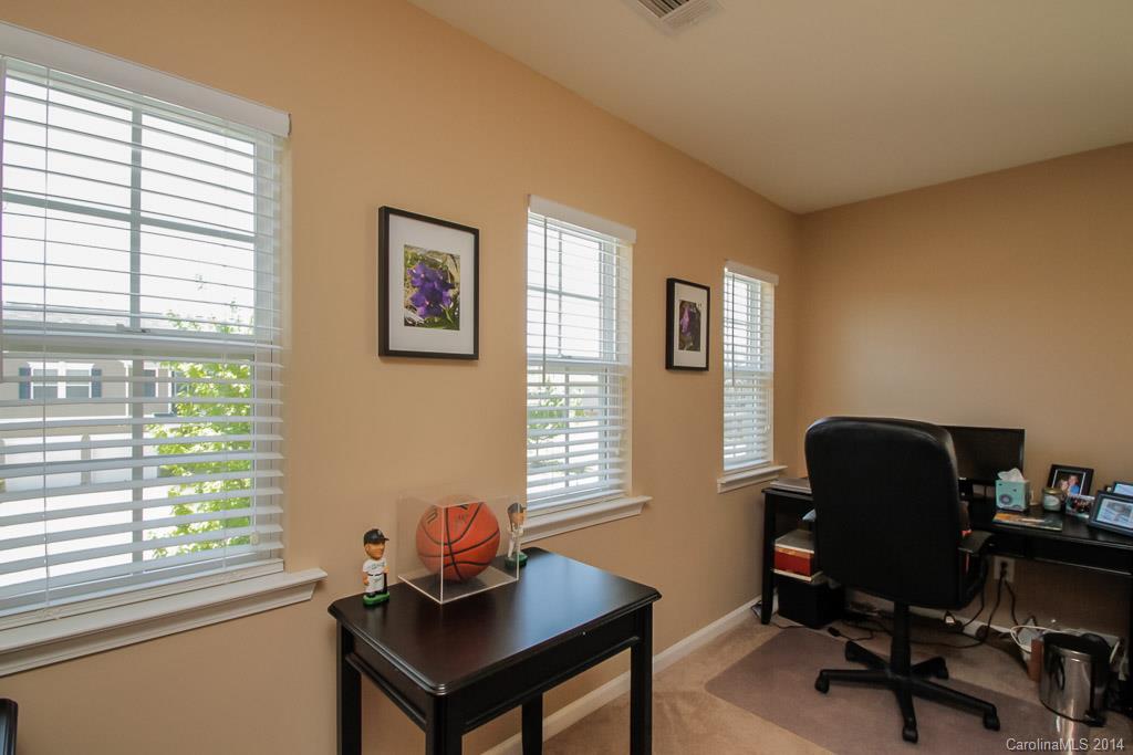 6510 Ridgeview Commons Drive Charlotte, NC 28269 - Photo 21 of 24 Gallery Image 21