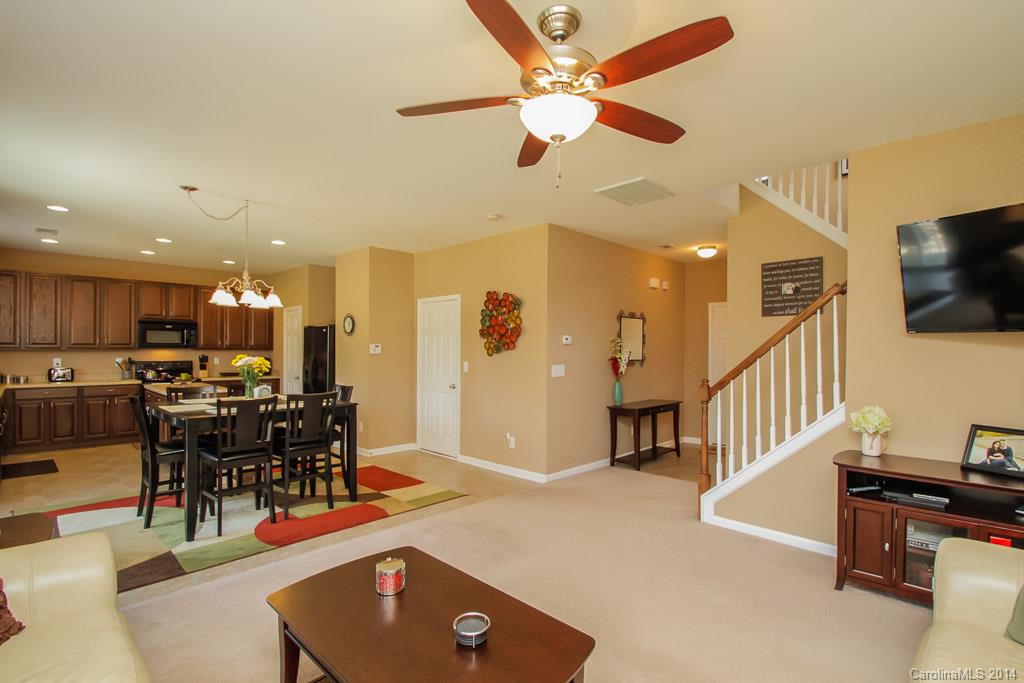 6510 Ridgeview Commons Drive Charlotte, NC 28269 - Photo 5 of 24 Gallery Image 5
