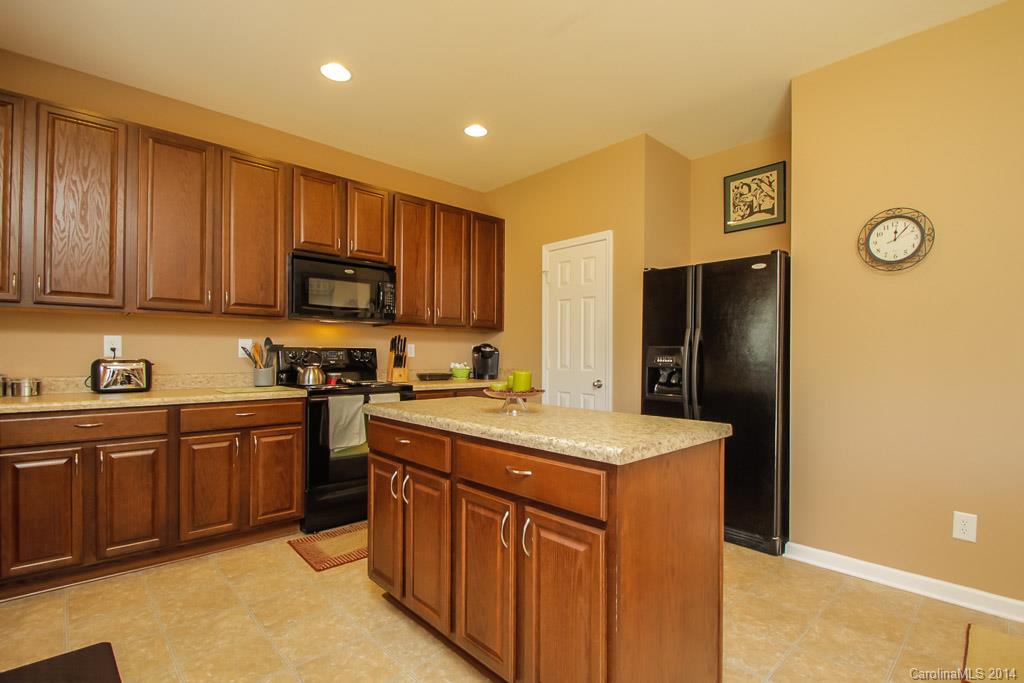 6510 Ridgeview Commons Drive Charlotte, NC 28269 - Photo 9 of 24 Gallery Image 9