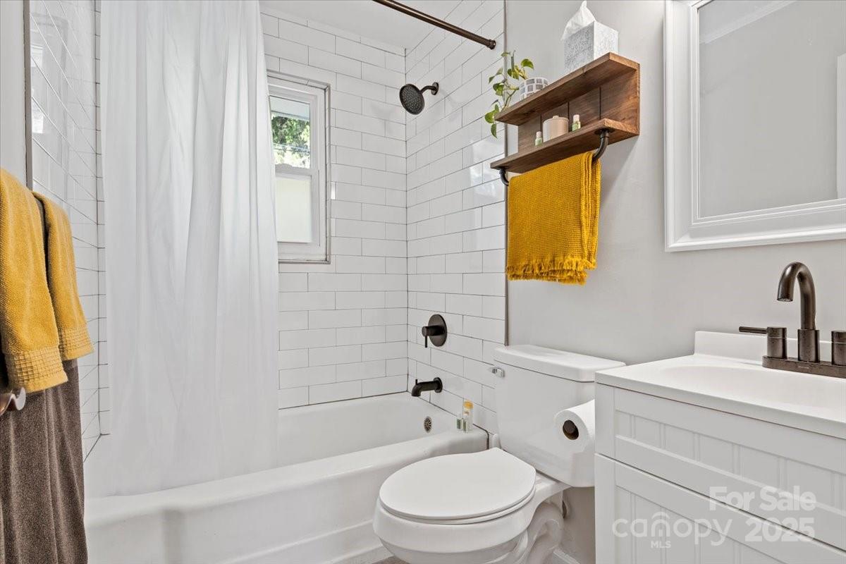 1539 Walton Road Charlotte, NC 28208 - Photo 13 of 46 Gallery Image 13