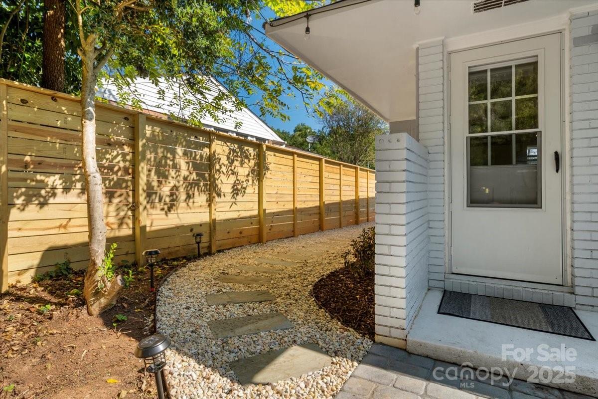 1539 Walton Road Charlotte, NC 28208 - Photo 20 of 46 Gallery Image 20
