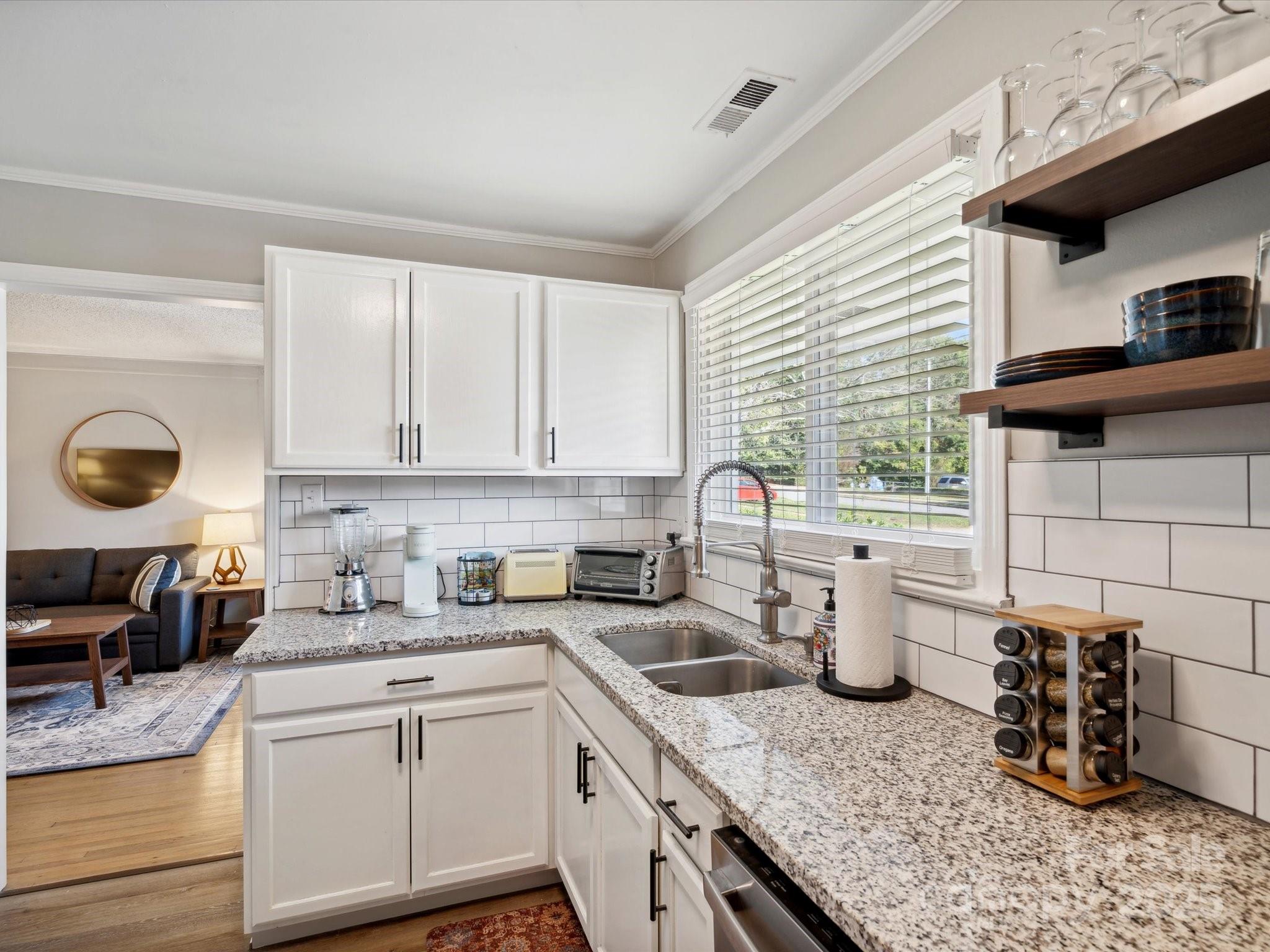 1539 Walton Road Charlotte, NC 28208 - Photo 28 of 46 Gallery Image 28