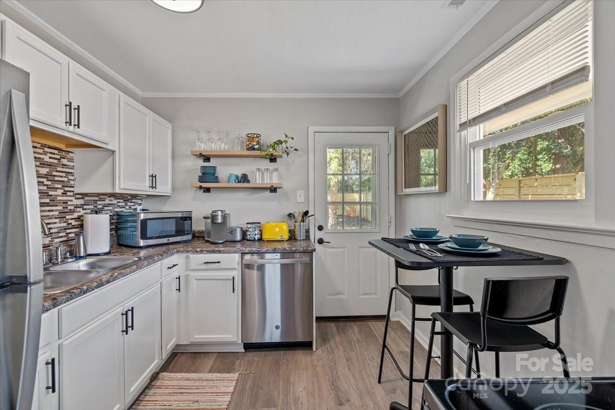 1539 Walton Road Charlotte, NC 28208 - Photo 7 of 46 Gallery Image 7