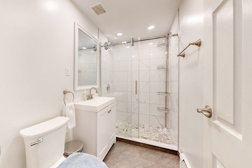 383 Langley Road, Unit 3 Newton, MA 02459 - Photo 8 of 11 Gallery Image 8