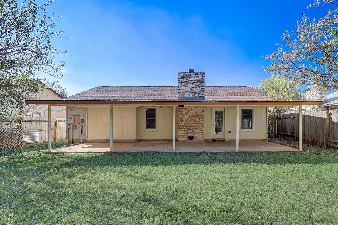 1709 Goodson Lane Round Rock, TX 78664 - Photo 33 of 37 a house view with a sitting space and garden