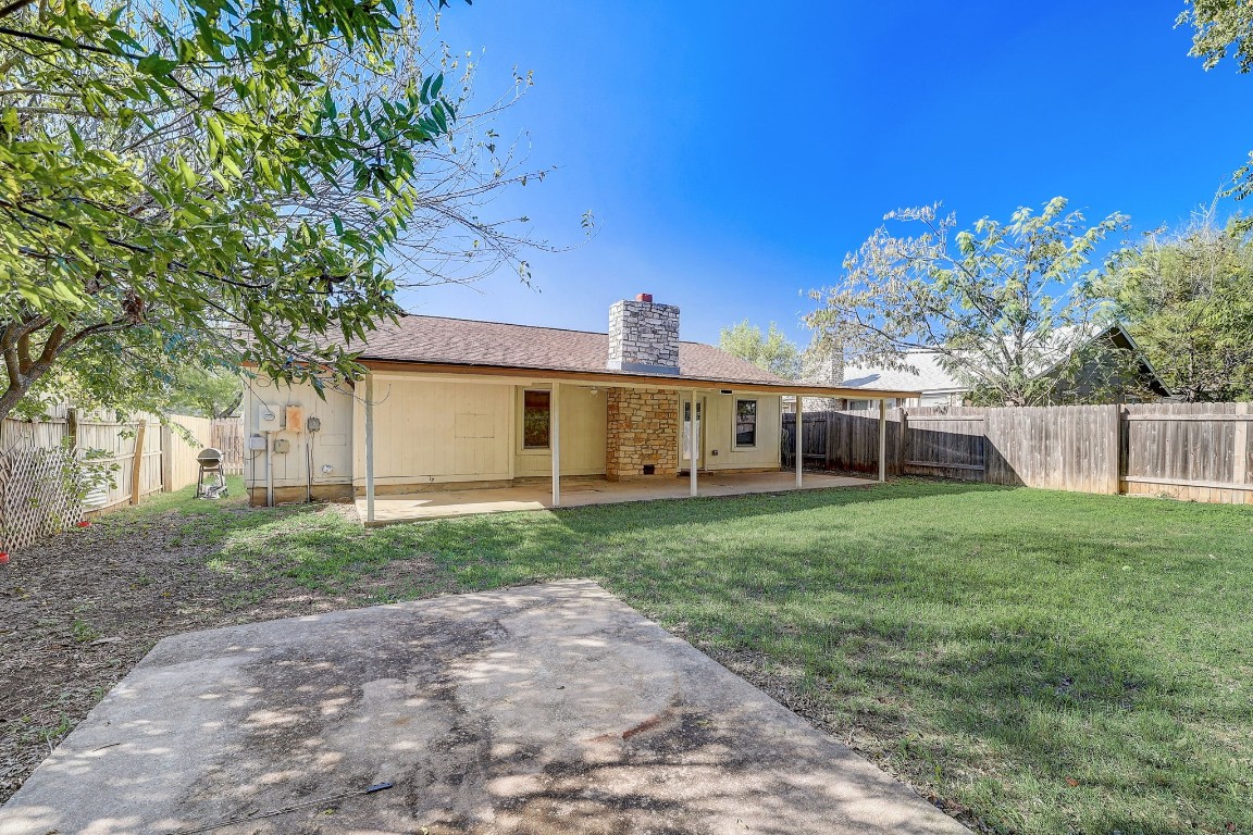 1709 Goodson Lane Round Rock, TX 78664 - Photo 34 of 37 front view of a house with a yard