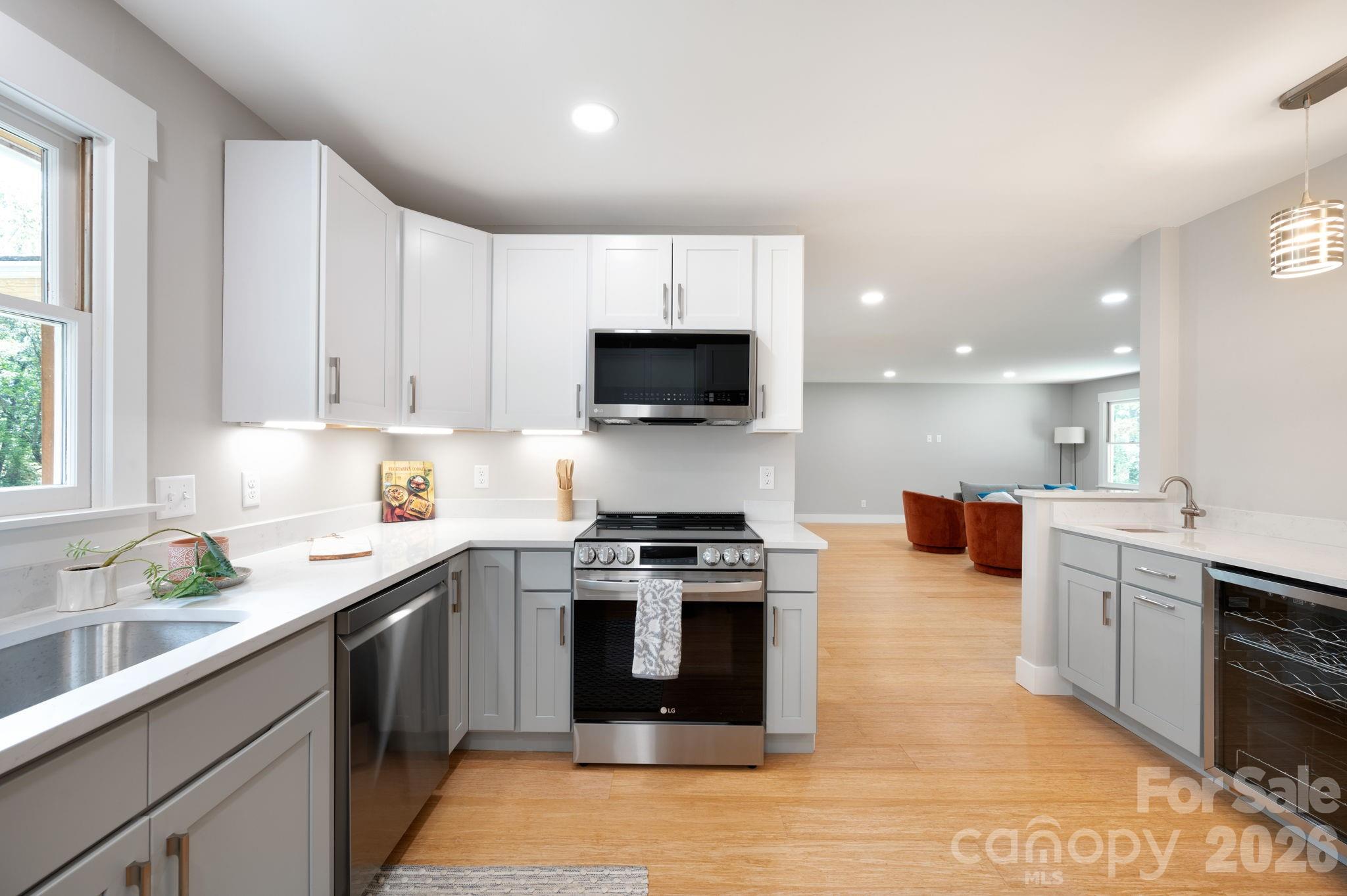 15 Pine Ridge Court Fletcher, NC 28732 - Photo 7 of 37