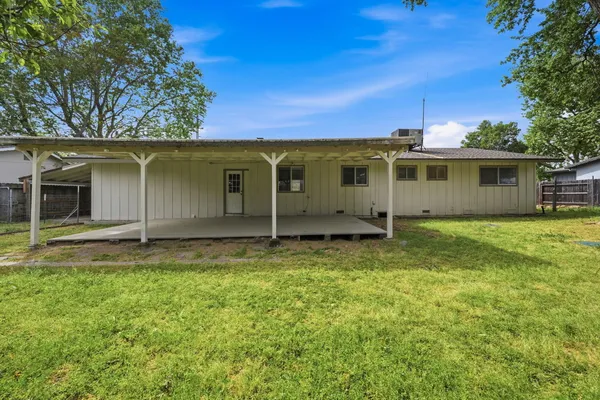 $335,000 | 3560 Sacramento Drive, Redding, CA 96001