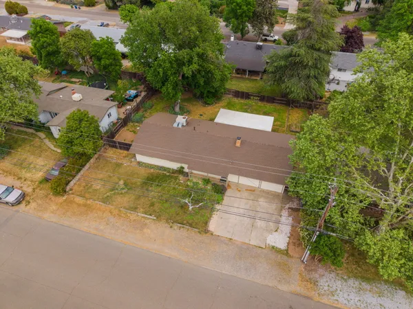 $335,000 | 3560 Sacramento Drive, Redding, CA 96001