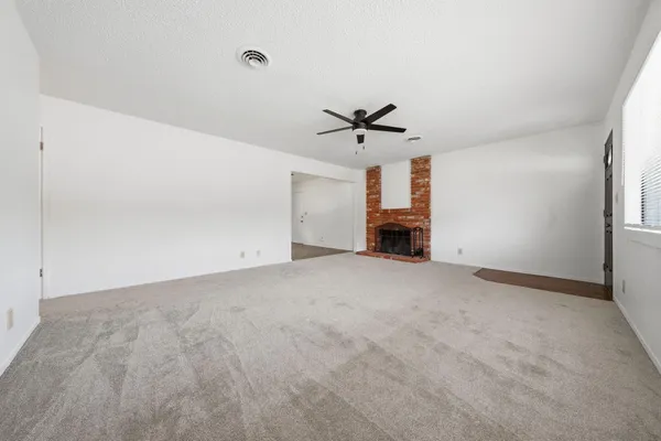 $335,000 | 3560 Sacramento Drive, Redding, CA 96001