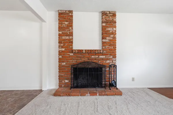 $335,000 | 3560 Sacramento Drive, Redding, CA 96001