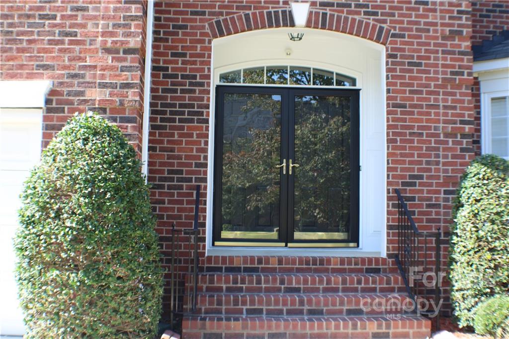 1510 Copperplate Road Charlotte, NC 28262 - Photo 4 of 48 Gallery Image 4