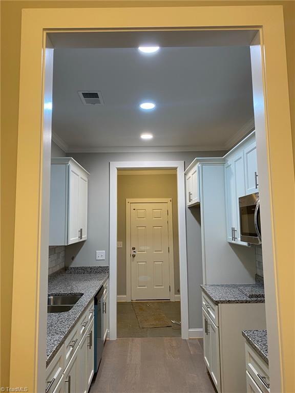 22 Rocky Ridge Point Greensboro, NC 27405 - Photo 10 of 21 Gallery Image 10