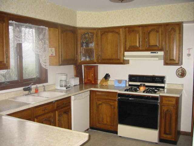 1106 Devon Lane Washington, IL 61571 - Photo 2 of 8 Gallery Image 2