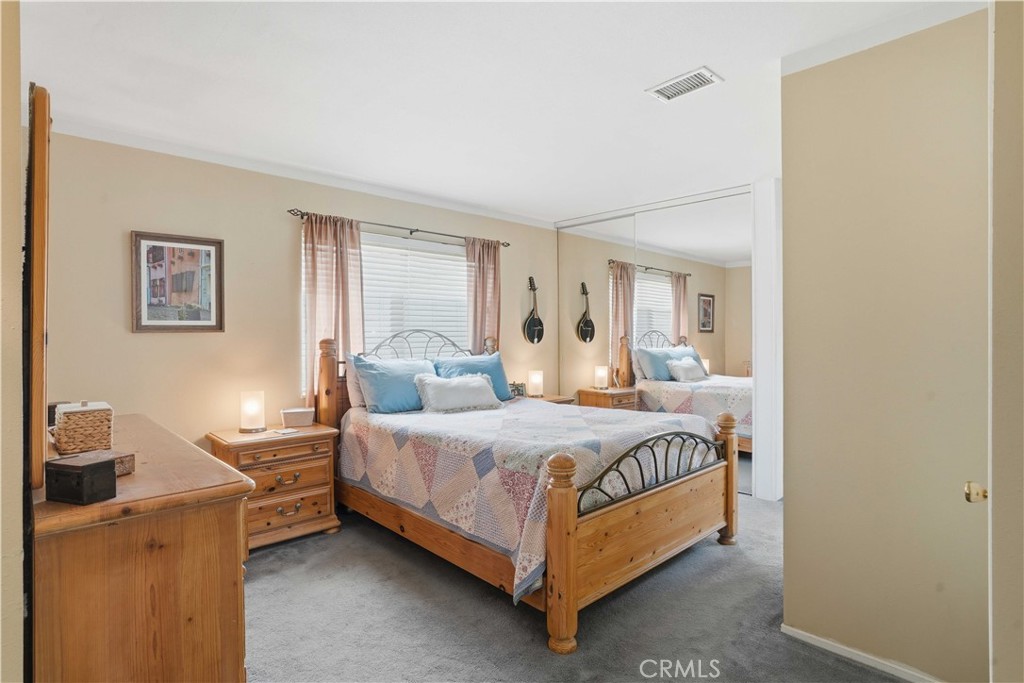 1385 Currant Avenue Simi Valley, CA 93065 - Photo 18 of 26