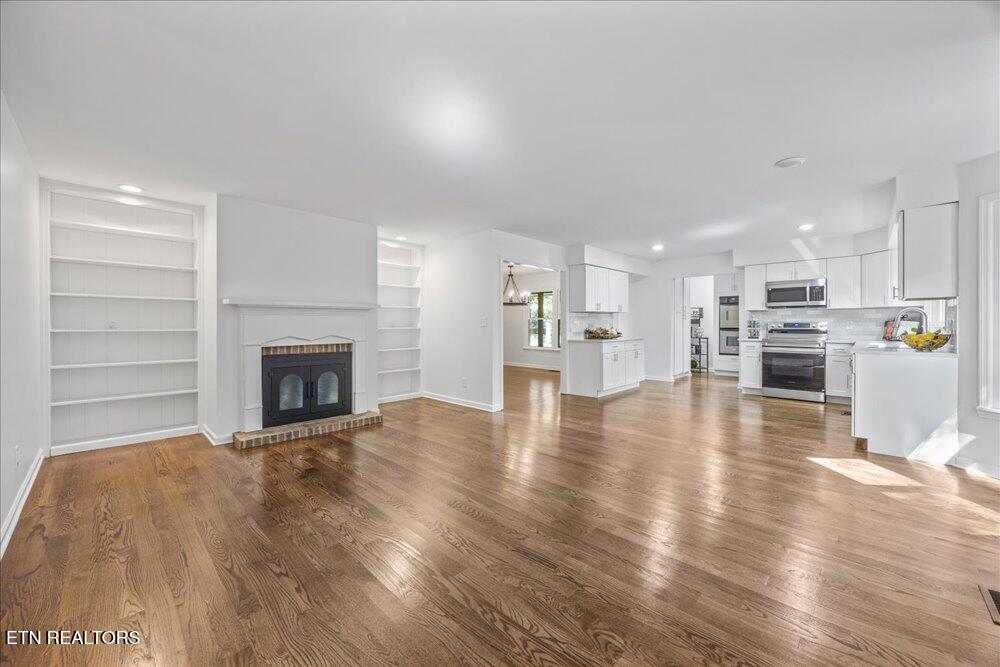 126 Clifton Circle Oak Ridge, TN 37830 - Photo 13 of 35 13-126 Clifton Cir -09