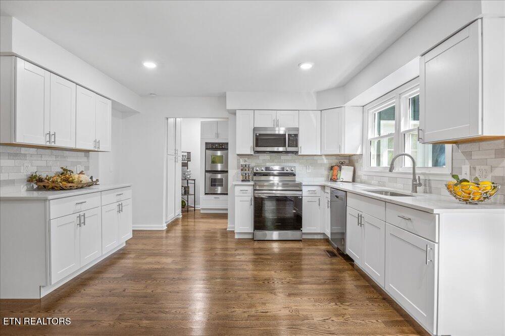 126 Clifton Circle Oak Ridge, TN 37830 - Photo 9 of 35 16-126 Clifton Cir -31