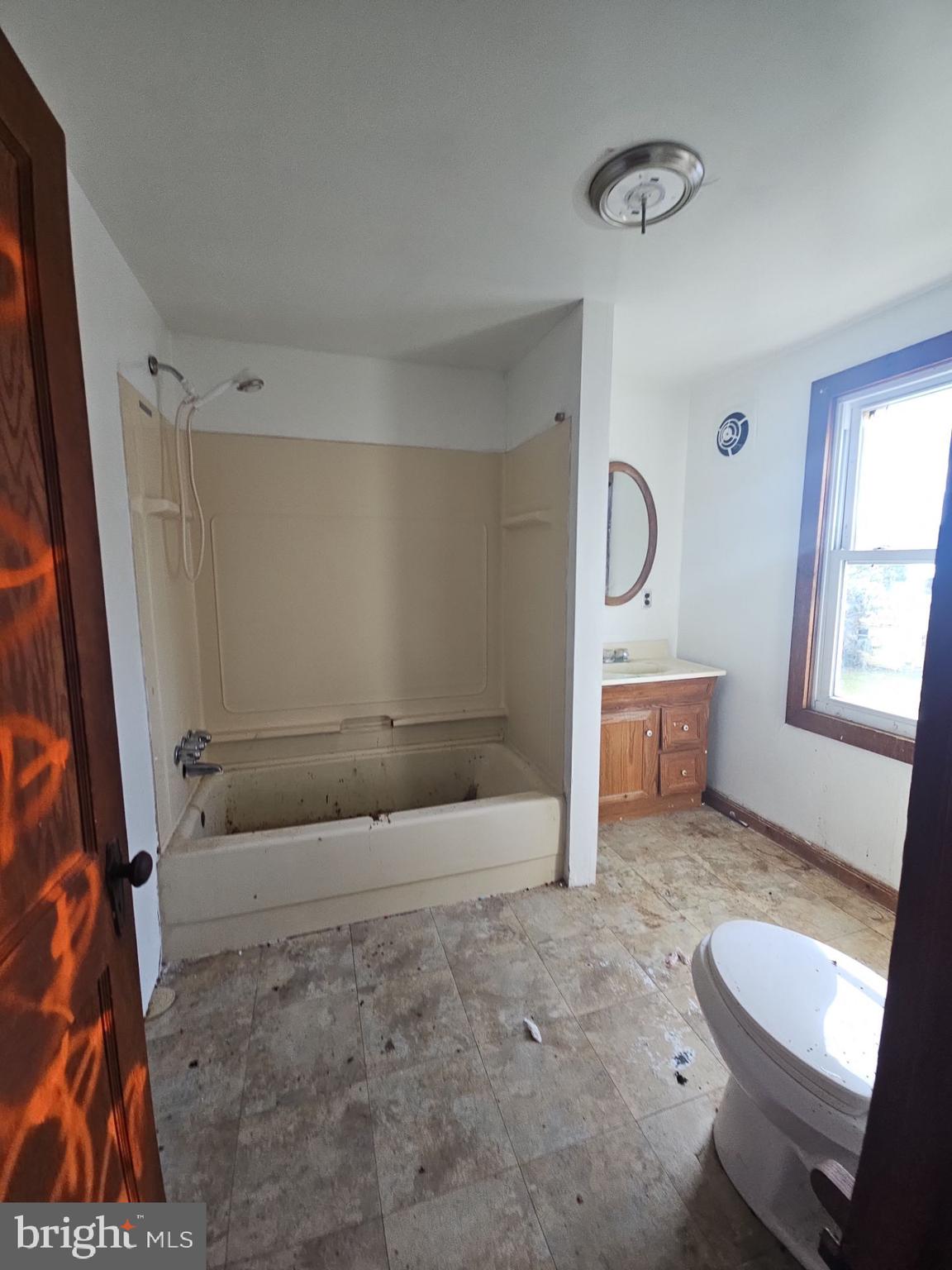 99 North Virginia Avenue Carneys Point, NJ 08069 - Photo 19 of 19 a living room with furniture