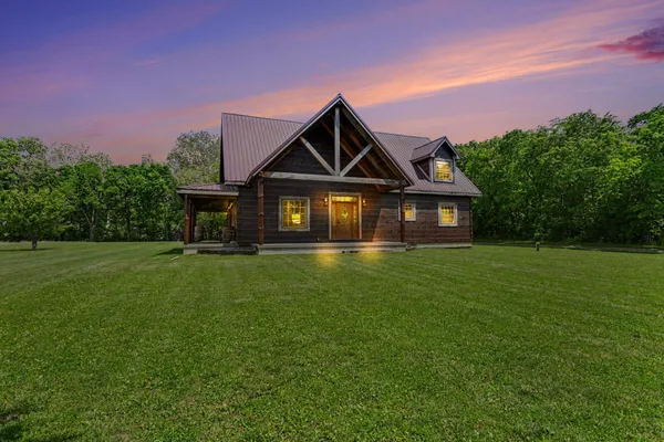 $1,320,000 | 13578 Highway 104, Ashville, OH 43103