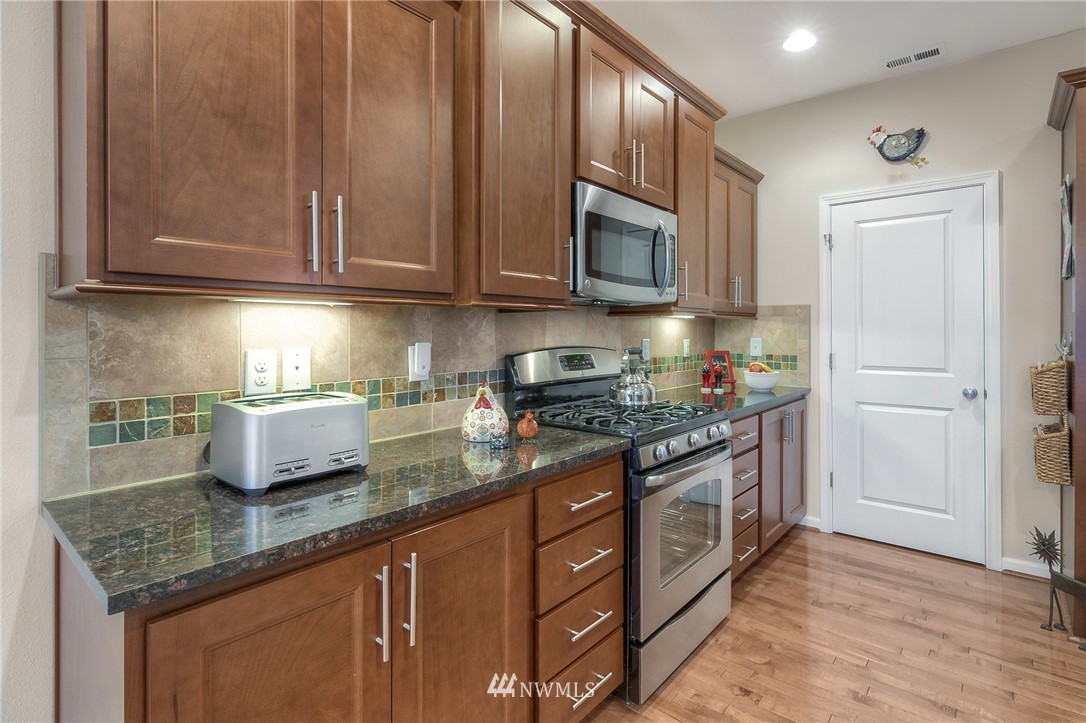 3810 176th Place Southeast Bothell, WA 98012 - Photo 11 of 25 Gallery Image 11