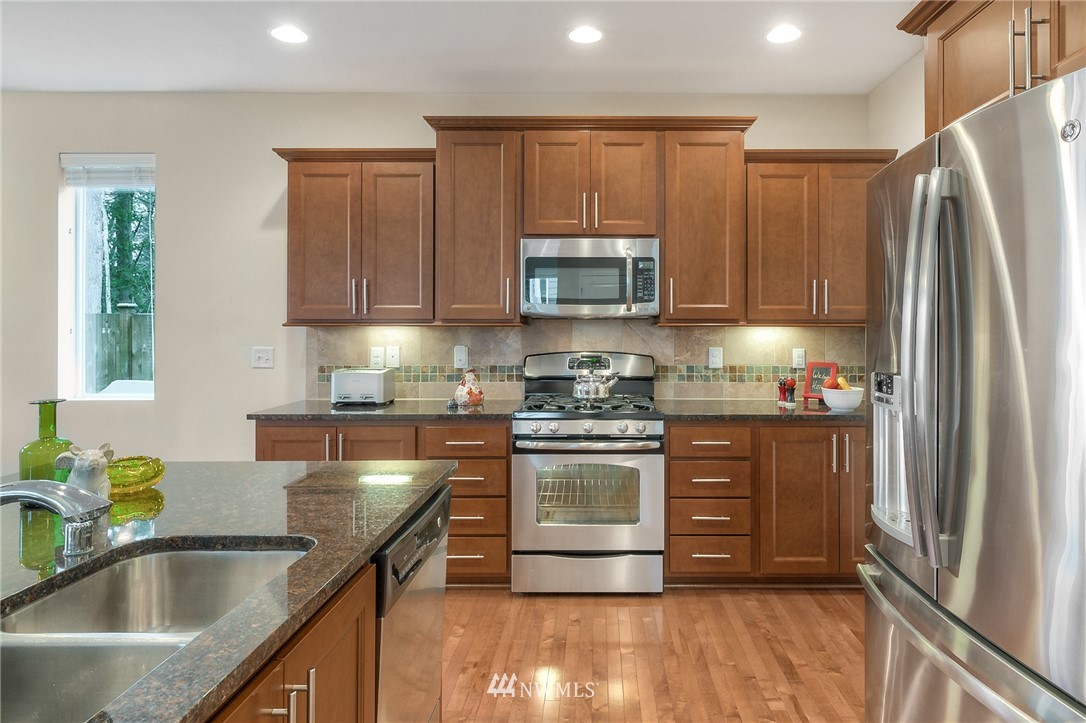 3810 176th Place Southeast Bothell, WA 98012 - Photo 9 of 25 Gallery Image 9