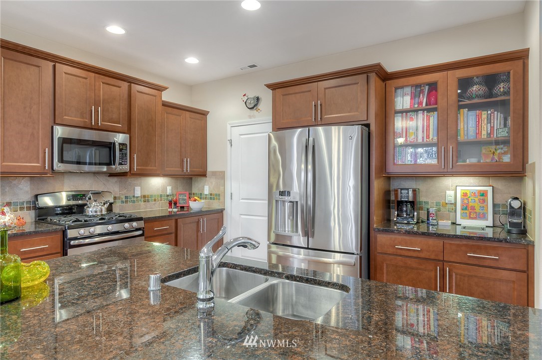 3810 176th Place Southeast Bothell, WA 98012 - Photo 10 of 25 Gallery Image 10