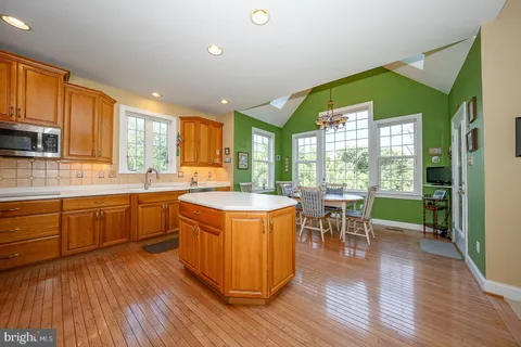 $920,000 | 12 Shady Brook Lane, Malvern, PA 19355