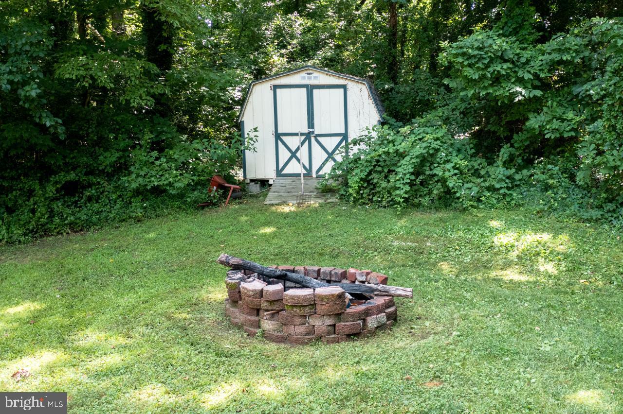 2125 Oak Road Port Republic, MD 20676 - Photo 8 of 39 Backyard