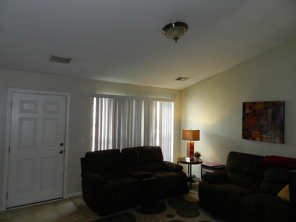 225 Island Green Road Goose Creek, SC 29445 - Photo 4 of 12 DSCN7543