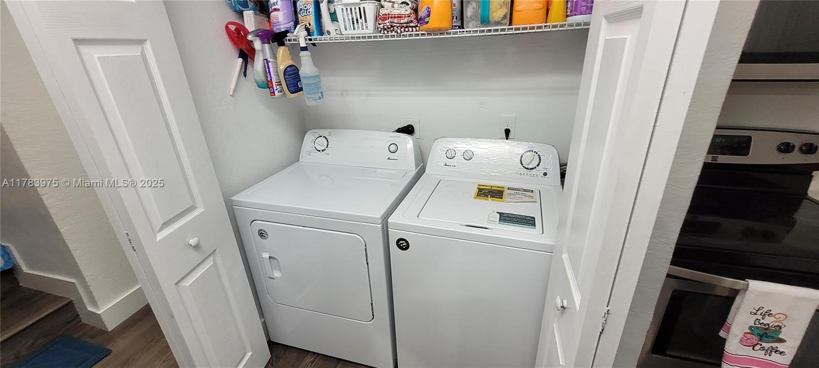 20007 Southwest 123rd Drive Miami, FL 33177 - Photo 4 of 18 a utility room with dryer and washer