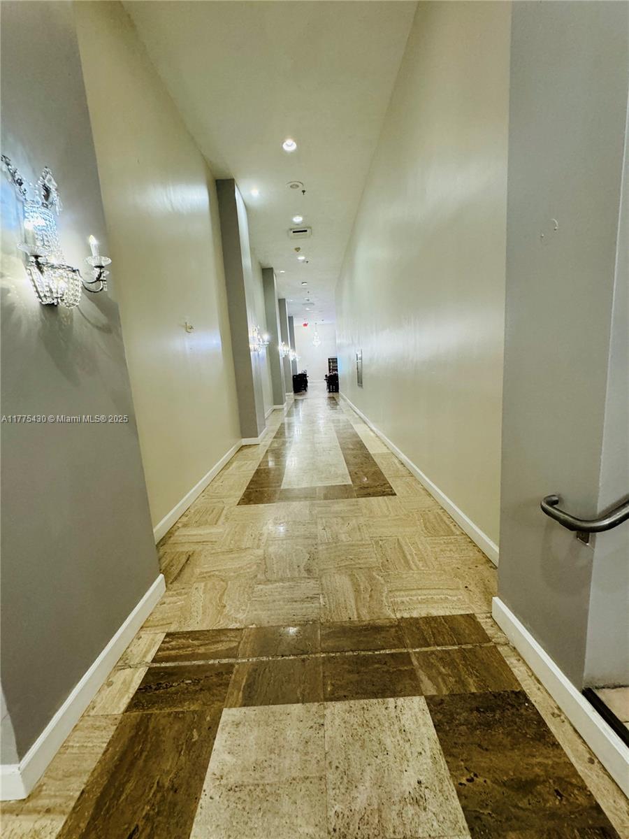 5445 Collins Avenue, Unit 1520 Miami Beach, FL 33140 - Photo 30 of 34