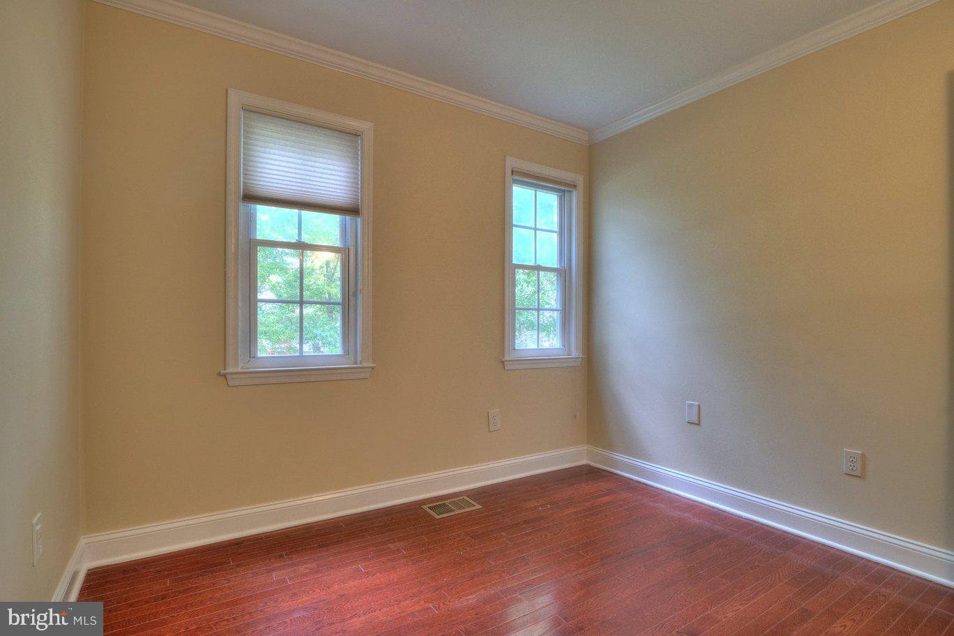 2405 Earlsgate Court Reston, VA 20191 - Photo 31 of 56 Bright and airy room with natural light.