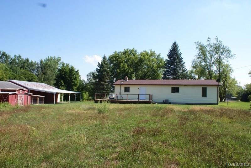 3350 Murphy Lake Road Millington, MI 48746 - Photo 10 of 46 081136.JPG