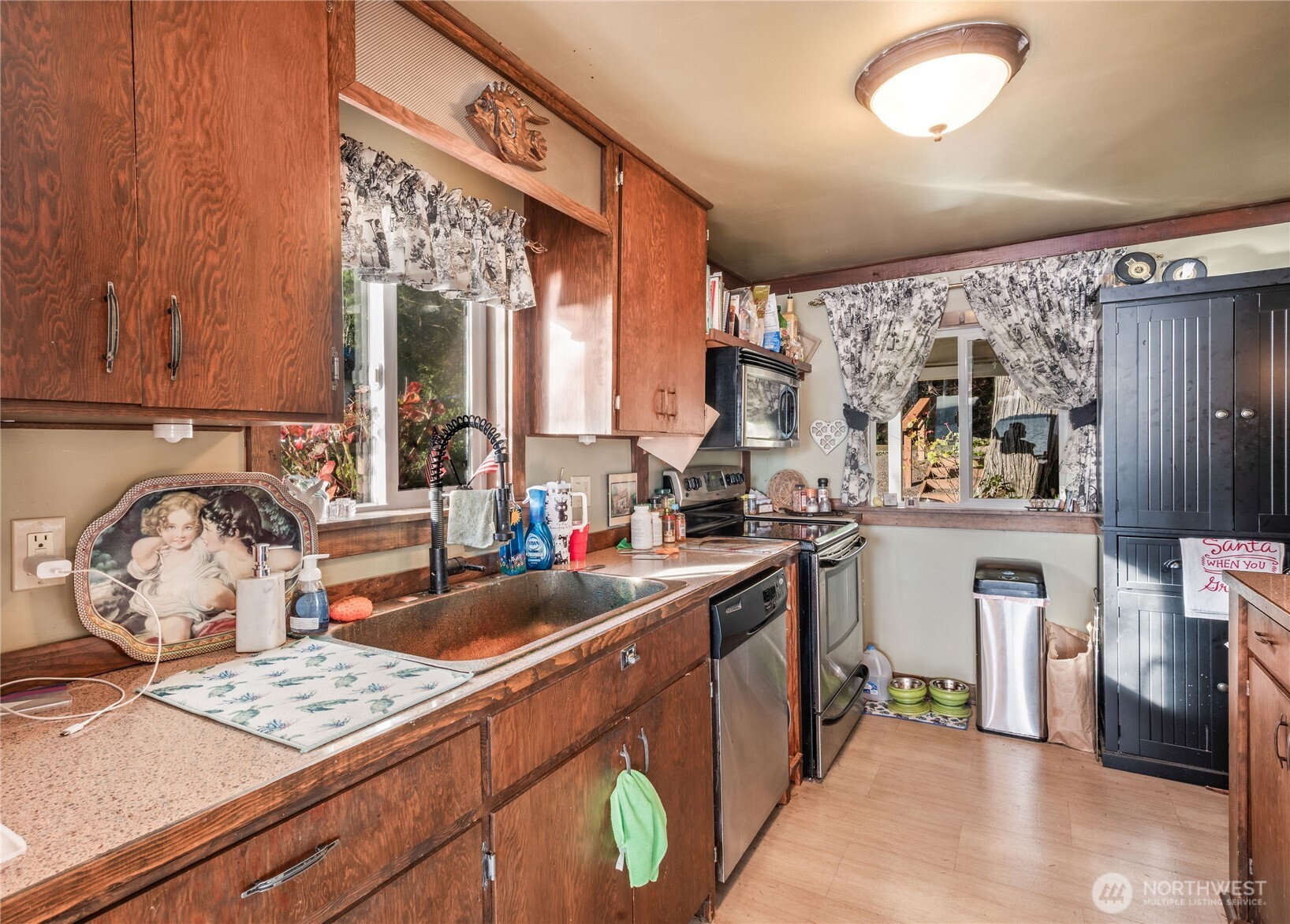 791 Seal Rock Road Brinnon, WA 98320 - Photo 11 of 32