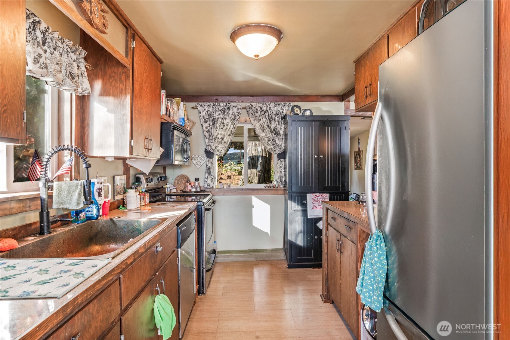 791 Seal Rock Road Brinnon, WA 98320 - Photo 10 of 32