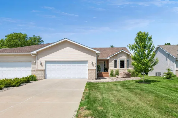 $359,900 | 612 Butler Drive, Belle Plaine, MN 56011