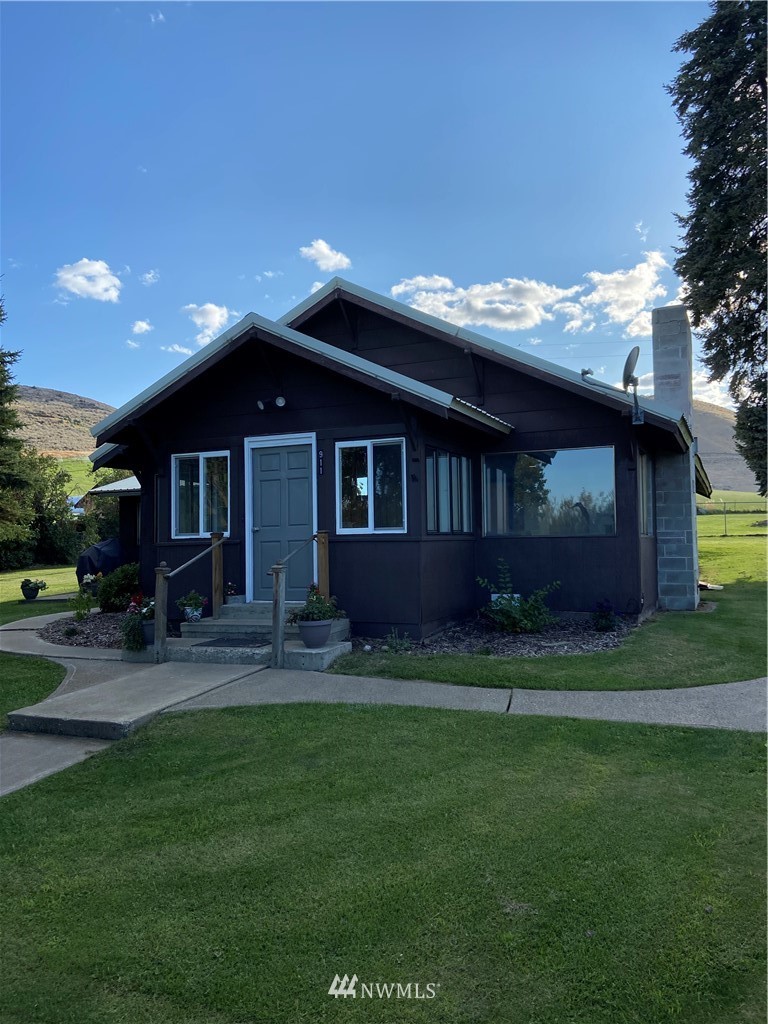 911 Mellergaard Road Ellensburg, WA 98926 - Photo 2 of 28 Gallery Image 2