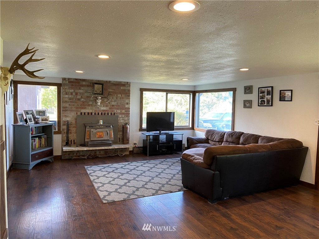 911 Mellergaard Road Ellensburg, WA 98926 - Photo 8 of 28 Gallery Image 8