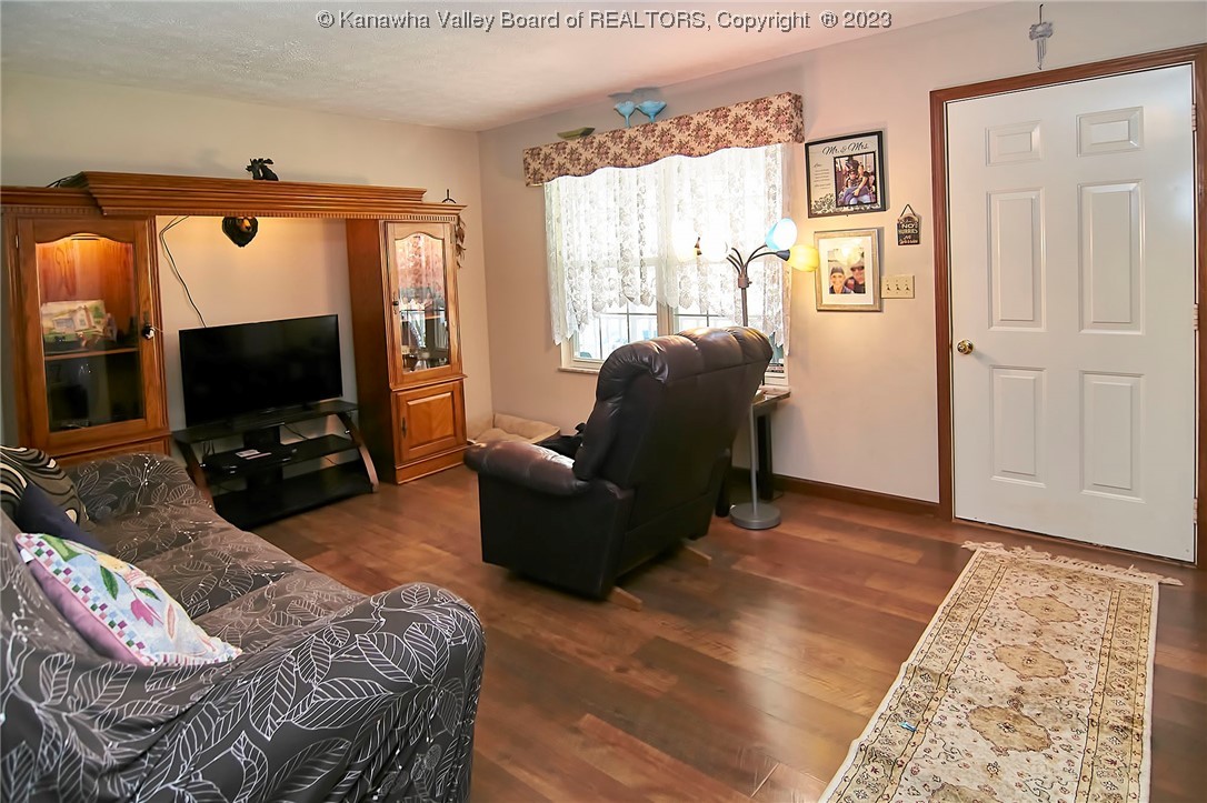 892 Adkins Branch Road St. Albans, WV 25177 - Photo 13 of 40 Gallery Image 13