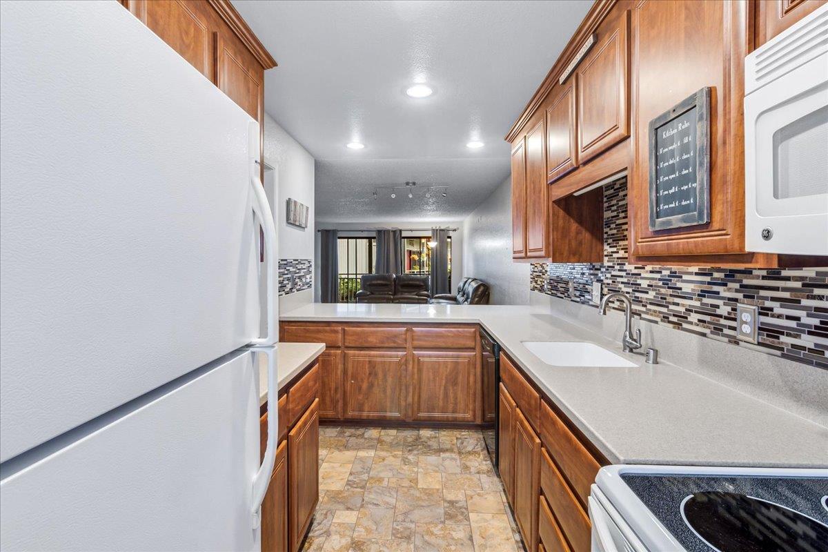 166 Kern Street, Unit 19 Salinas, CA 93905 - Photo 7 of 31