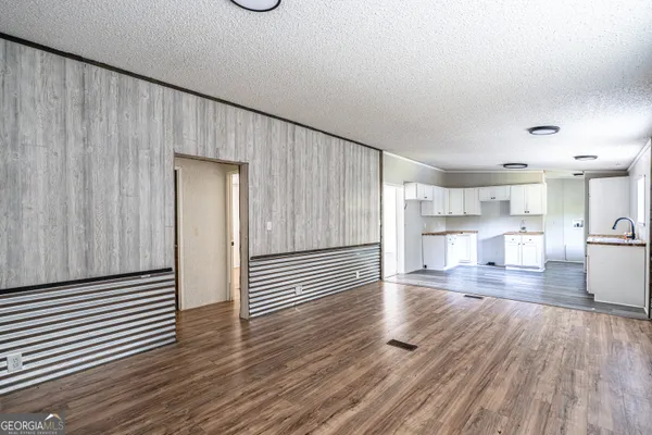 $329,900 | 71 Kirk Road Northwest, White, GA 30184