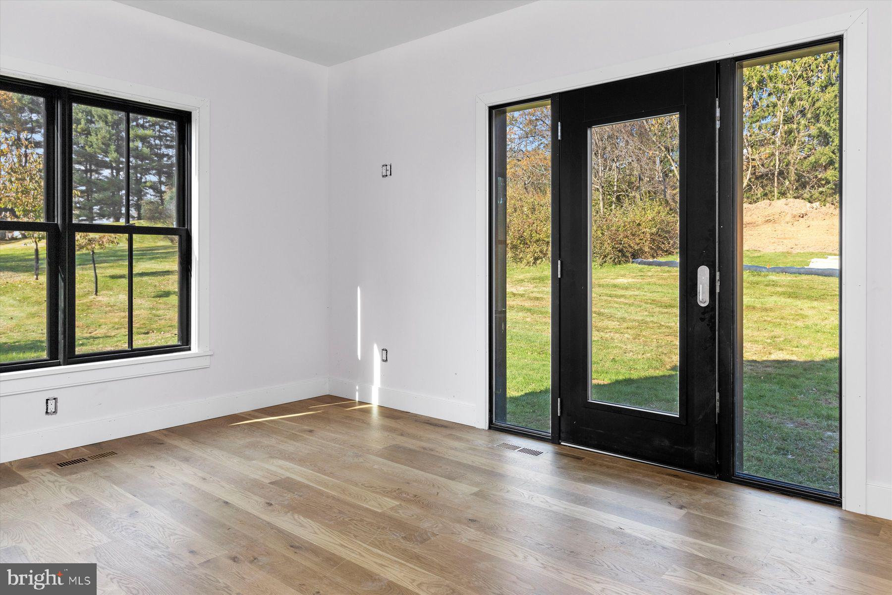 385 Pineville Road Newtown, PA 18940 - Photo 17 of 29 Gallery Image 17