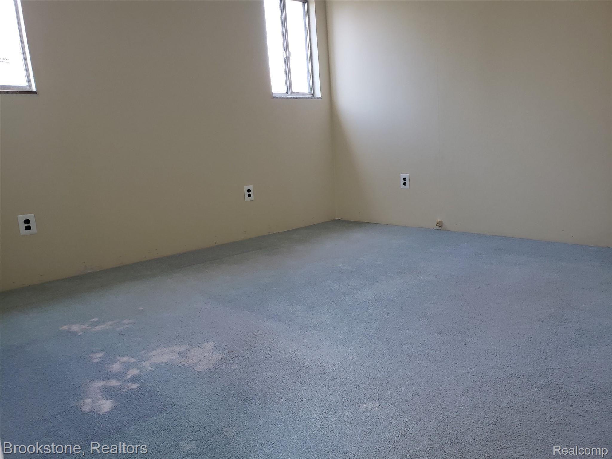 33417 Garfield Road Fraser, MI 48026 - Photo 28 of 34 Master Bedroom (2nd floor)