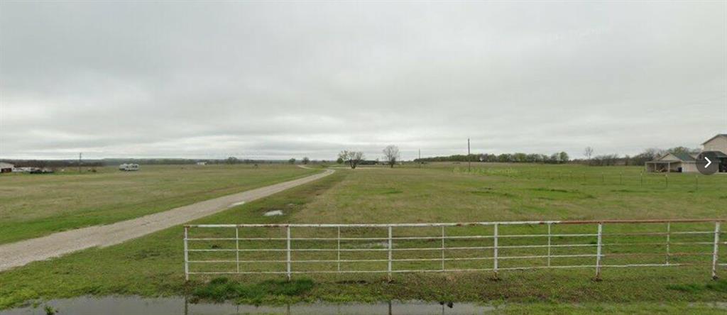 626 Stiff Chapel Road Gunter, TX 75058 - Photo 2 of 3 a view of a tennis court