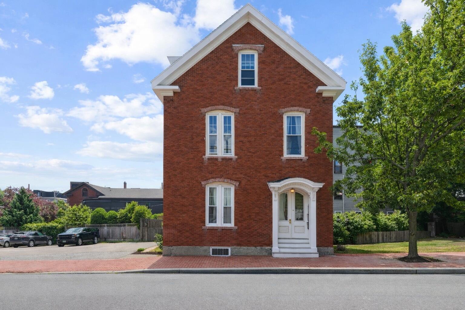 12 Smith Street Portland, ME 04101 - Photo 2 of 63 Front