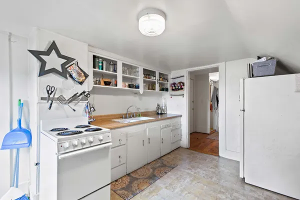 $1,395,000 | 12 Smith Street, Portland, ME 04101